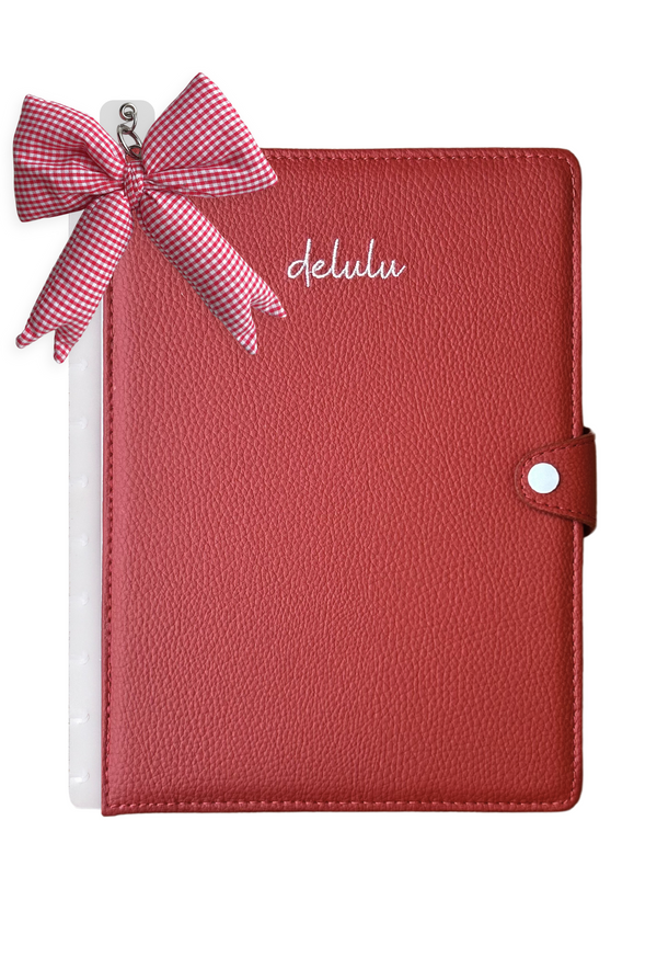 Capa e Contracapa Premium - Delulu + Laço